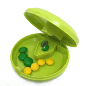 Portable Pill Cutter & Storage Case – Compact Tablet Splitter Box (3) Portable Pill Cutter & Storage Case – Compact Tablet Splitter Box